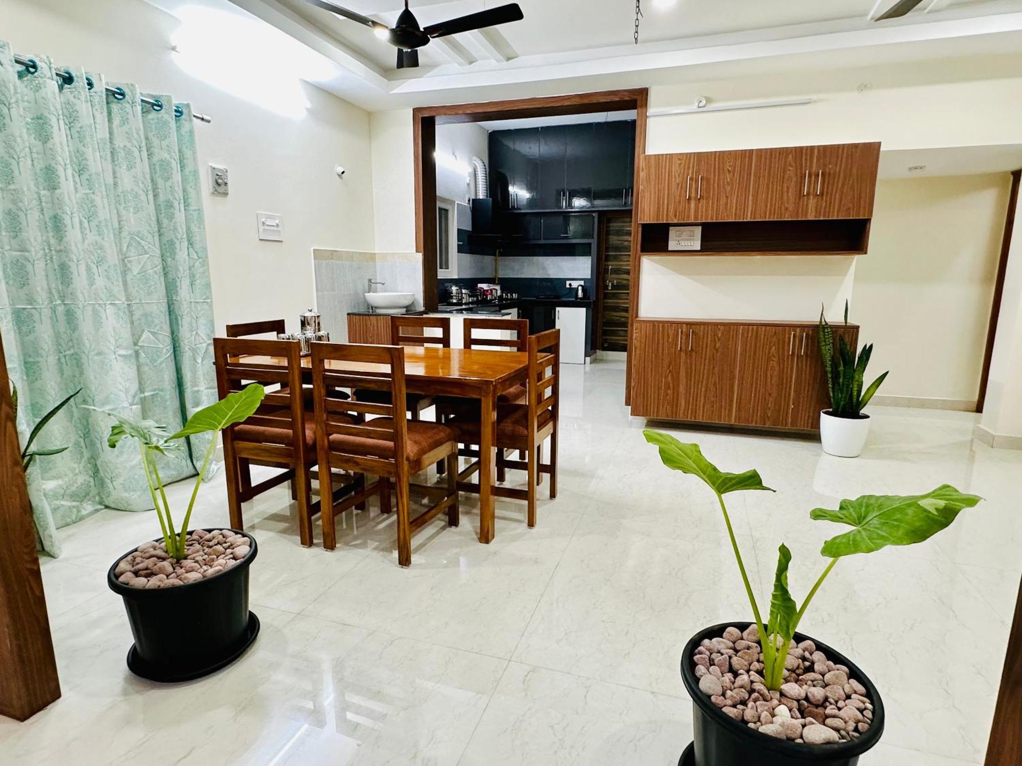 Truelife - 3Bhk Ac Apartments For Large Family - Best Location - Direct Flyover To Alipiri Gate - Walk To Ps4 Veg Restaurant - Modular Kitchen - Super Fast Wifi - Android Tv - 250 Jio Channels - Easy Access To All Temples - Top Service With Lots Of L Tirupati Zewnętrze zdjęcie