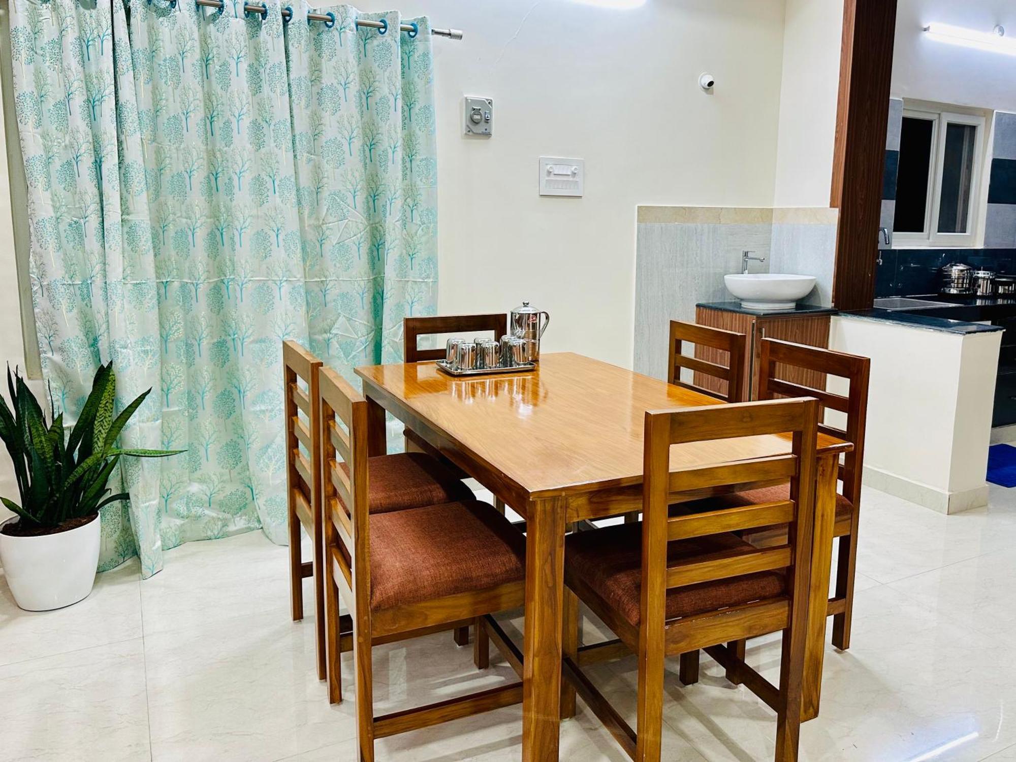 Truelife - 3Bhk Ac Apartments For Large Family - Best Location - Direct Flyover To Alipiri Gate - Walk To Ps4 Veg Restaurant - Modular Kitchen - Super Fast Wifi - Android Tv - 250 Jio Channels - Easy Access To All Temples - Top Service With Lots Of L Tirupati Zewnętrze zdjęcie